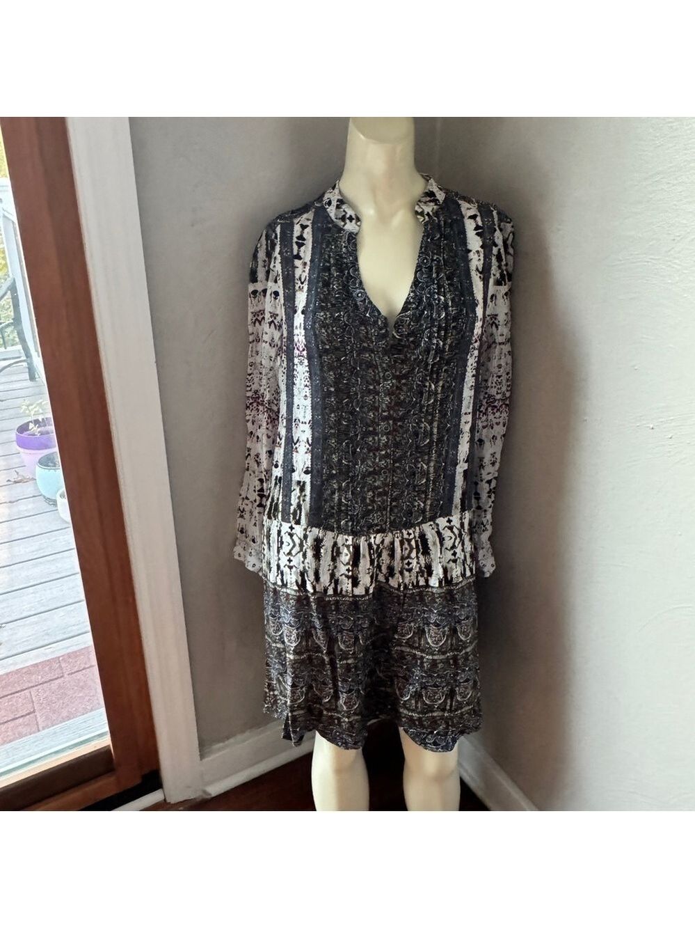 Tiny long sleeve printed dress size Xs NWT